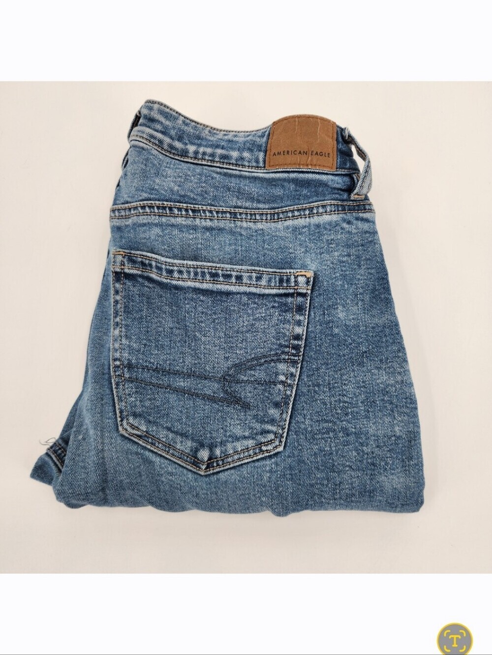 American Eagle Strigid Mom Jean Womens Size 4 Destroyed Medium Wash Denim